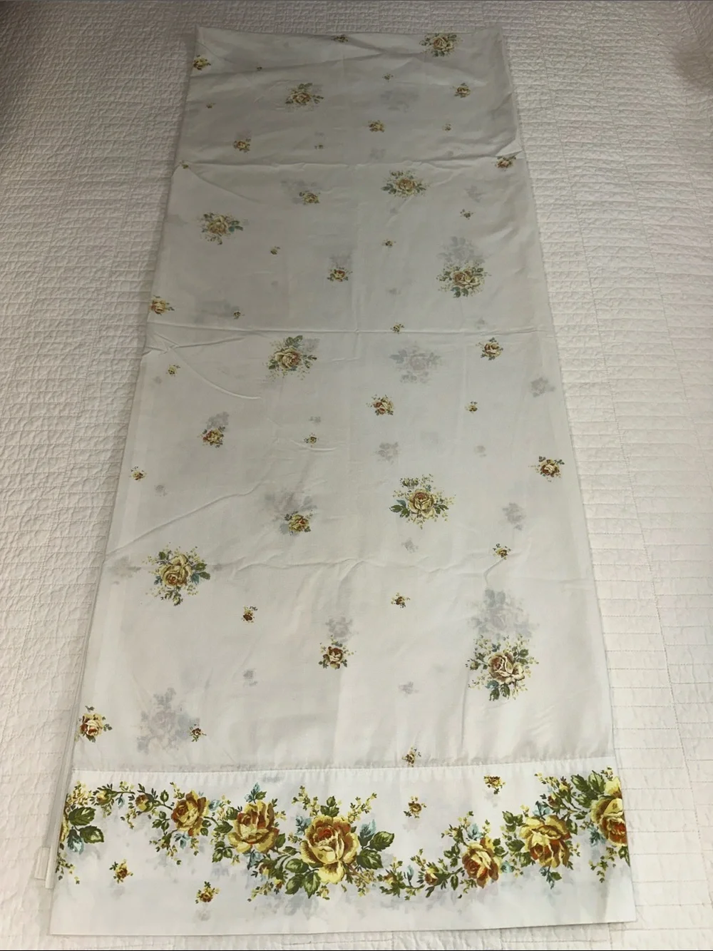 Wondercale by Springmaid Double Flat Sheet Floral Cotton Cream Yellow Rose Print